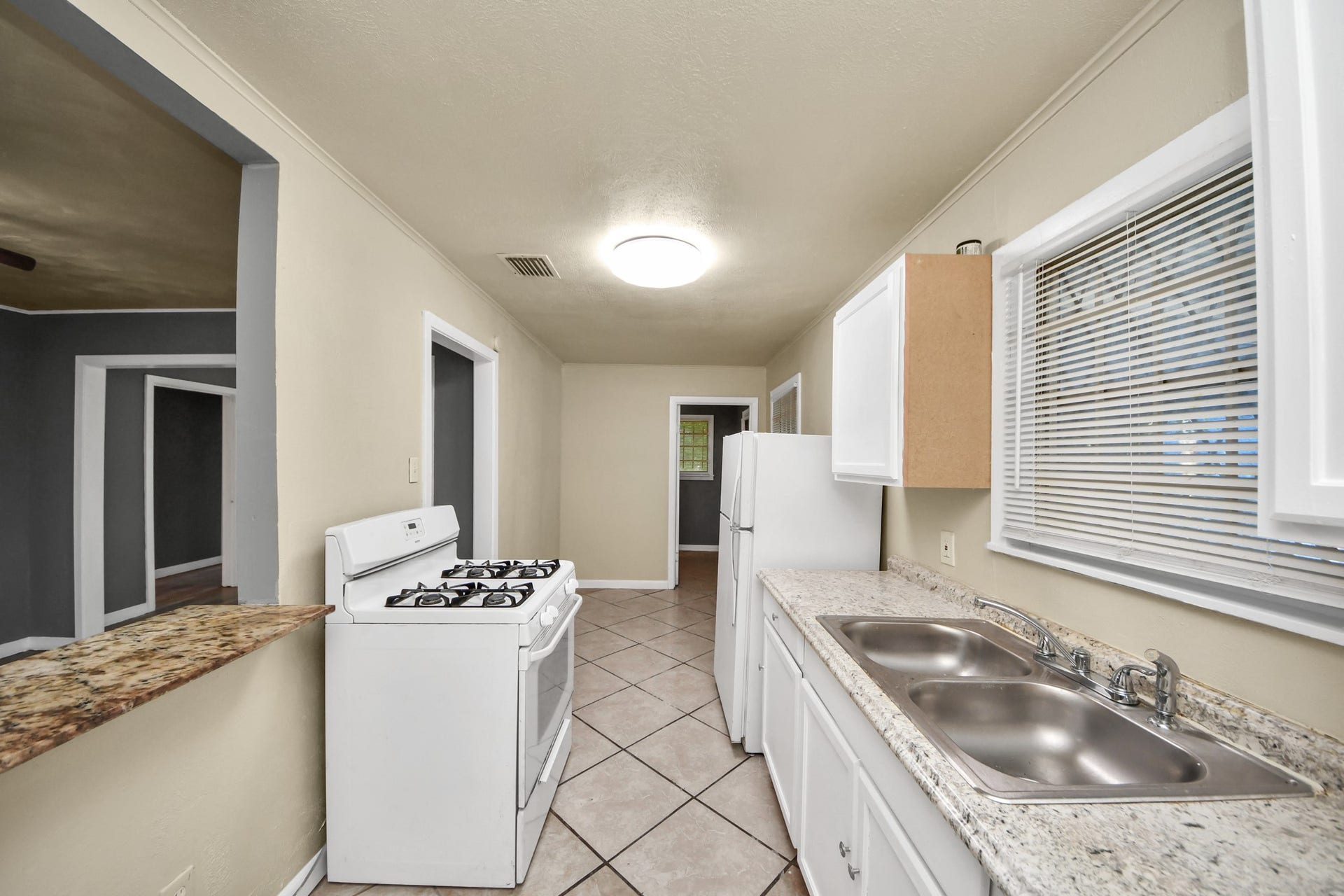 3214 Tuam Street, Houston, TX 77004 3214 Tuam Street, Houston, TX 77004