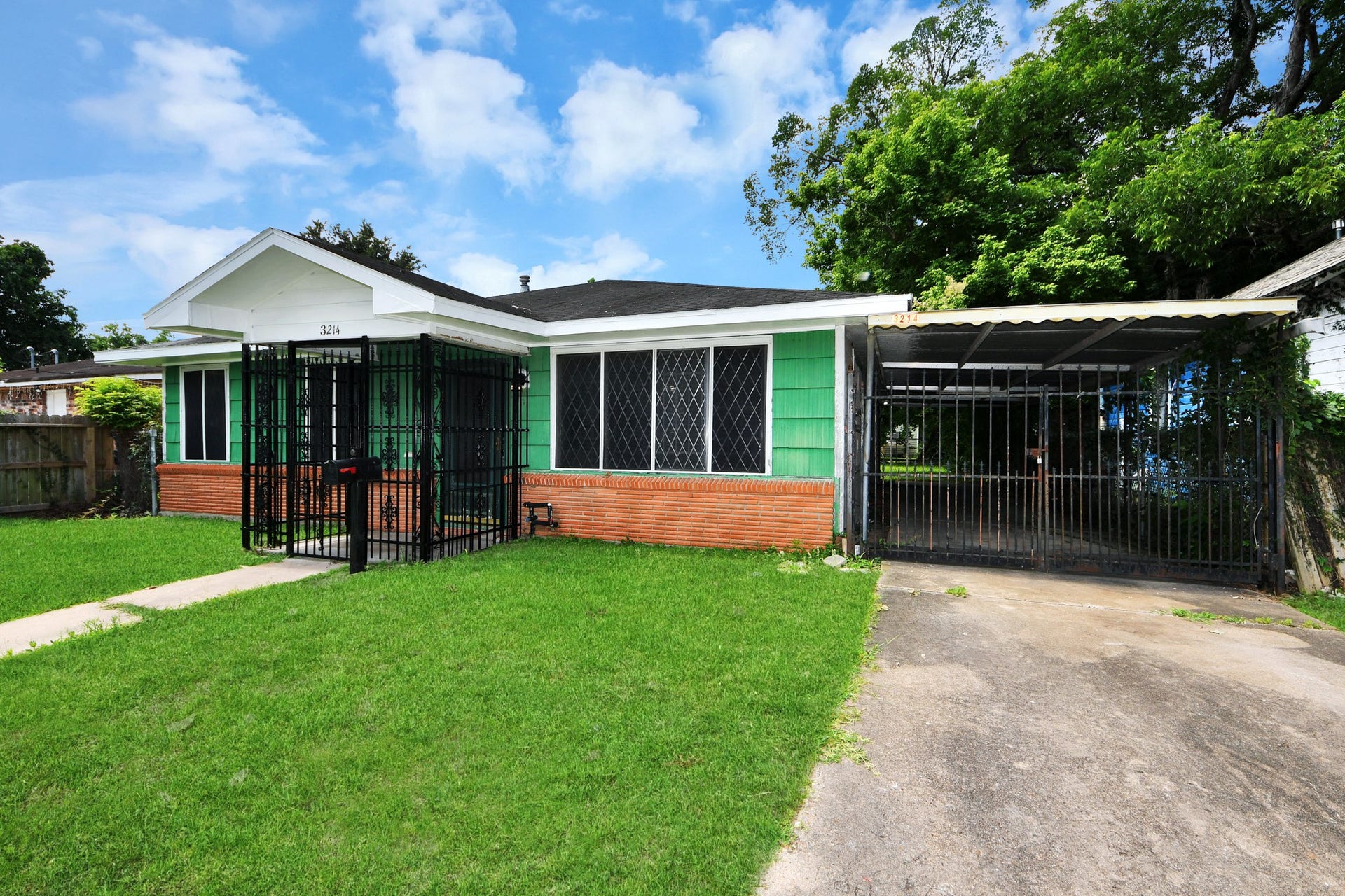 3214 Tuam Street, Houston, TX 77004 3214 Tuam Street, Houston, TX 77004