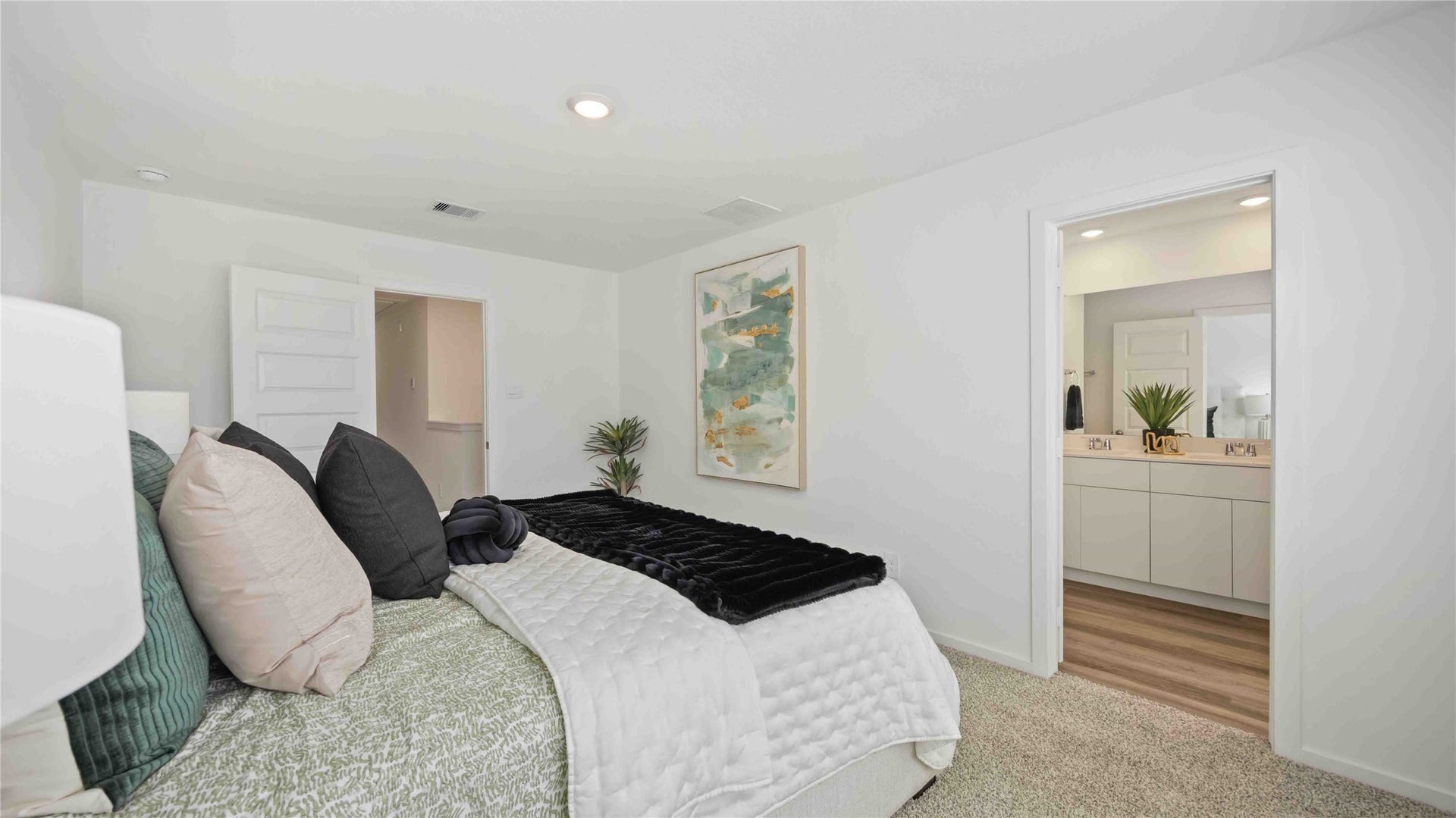 5921 Manning Oaks Street, Houston, TX 77091