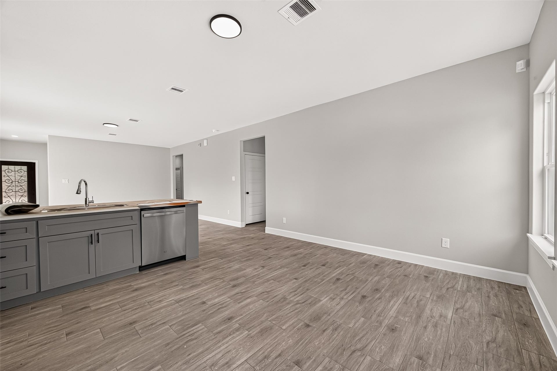 527 Oleander Street, Prairie View, TX 77484