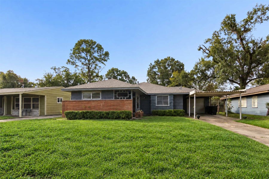 Property photo for 5310 Newkirk Lane, Houston, TX