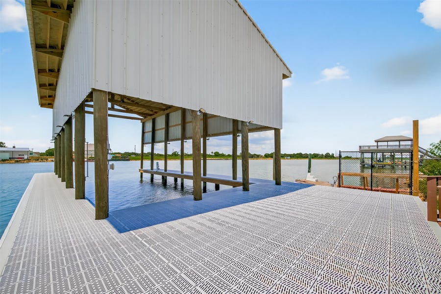 Property photo for 225 S Front Street, Freeport, TX