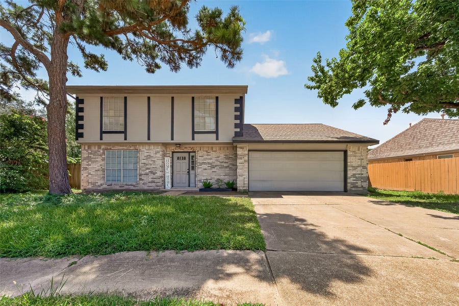 Property photo for 15511 Sungold Court, Houston, TX