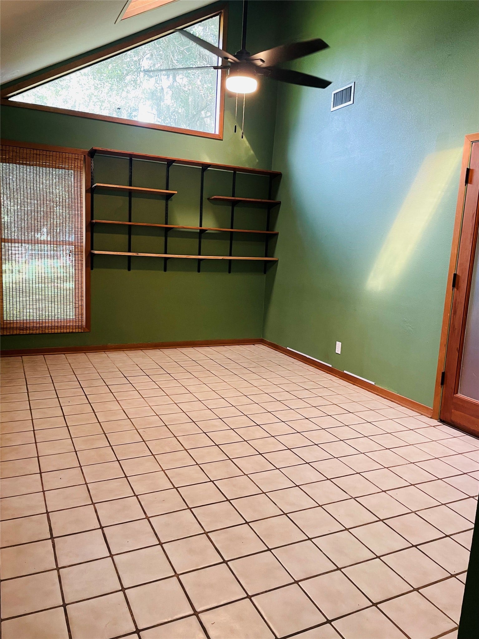 5610 County Road 823, West Columbia, TX 77486 5610 County Road 823, West Columbia, TX 77486