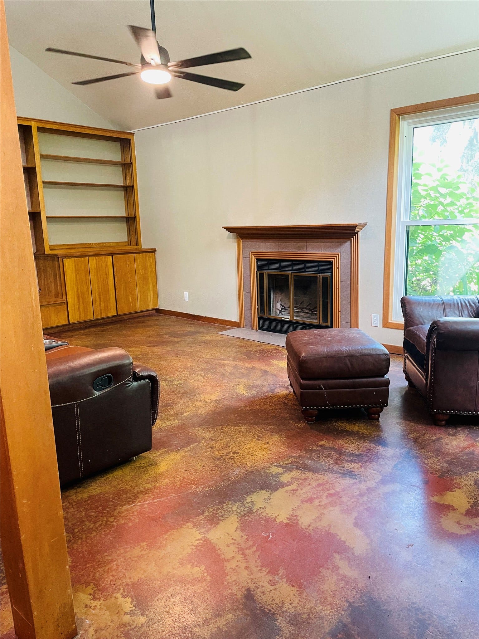 5610 County Road 823, West Columbia, TX 77486 5610 County Road 823, West Columbia, TX 77486