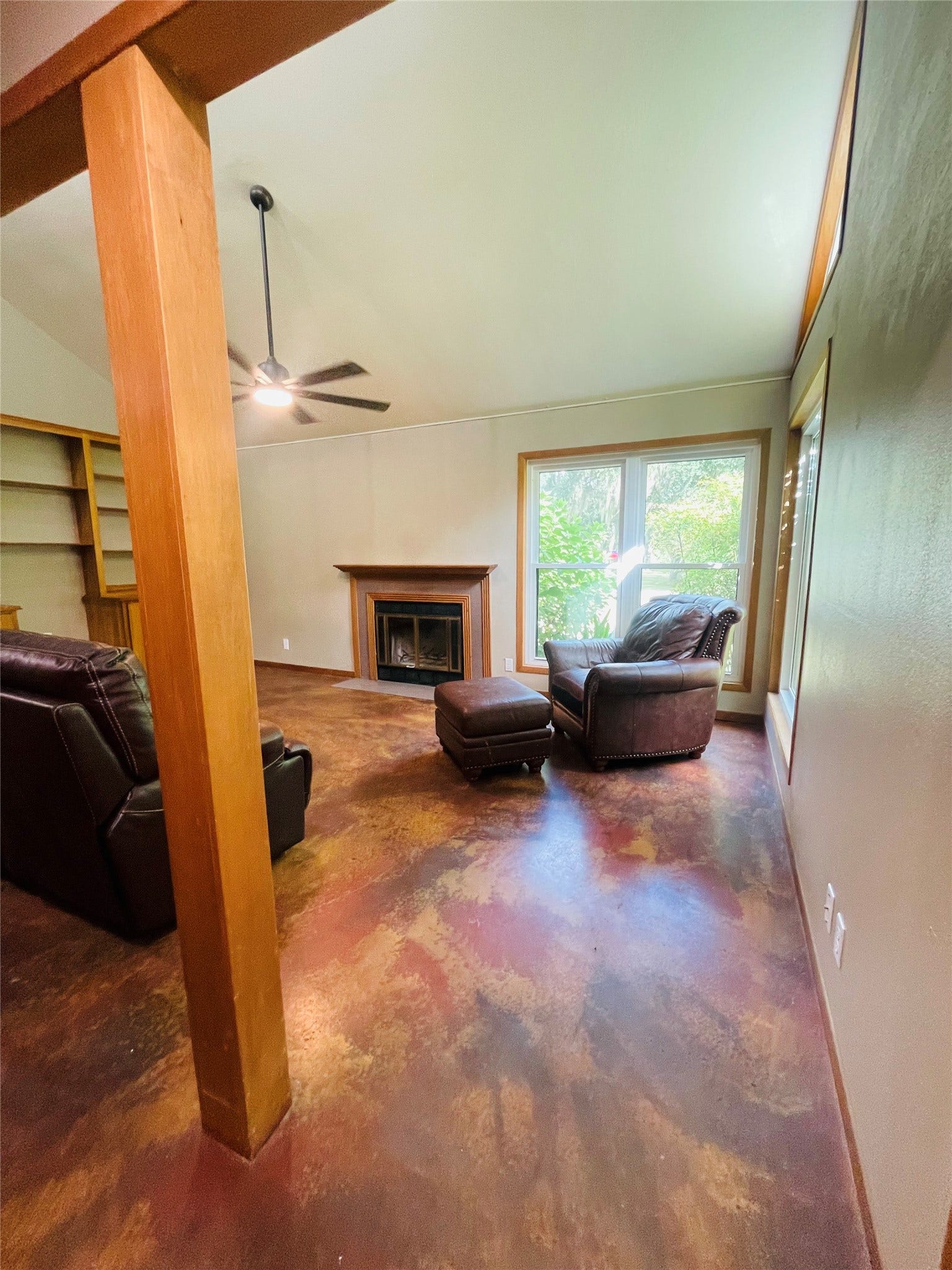 5610 County Road 823, West Columbia, TX 77486 5610 County Road 823, West Columbia, TX 77486