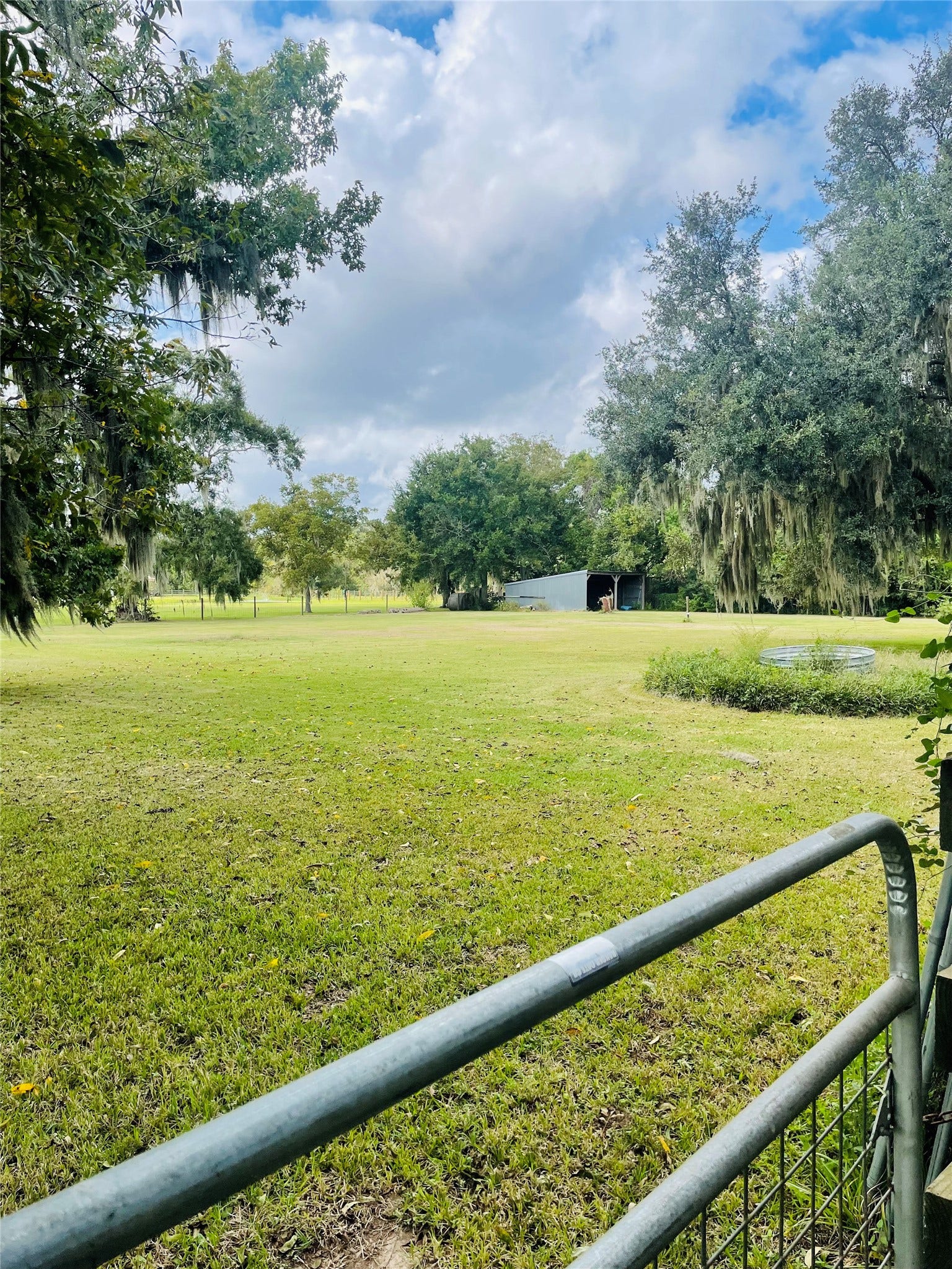 5610 County Road 823, West Columbia, TX 77486 5610 County Road 823, West Columbia, TX 77486