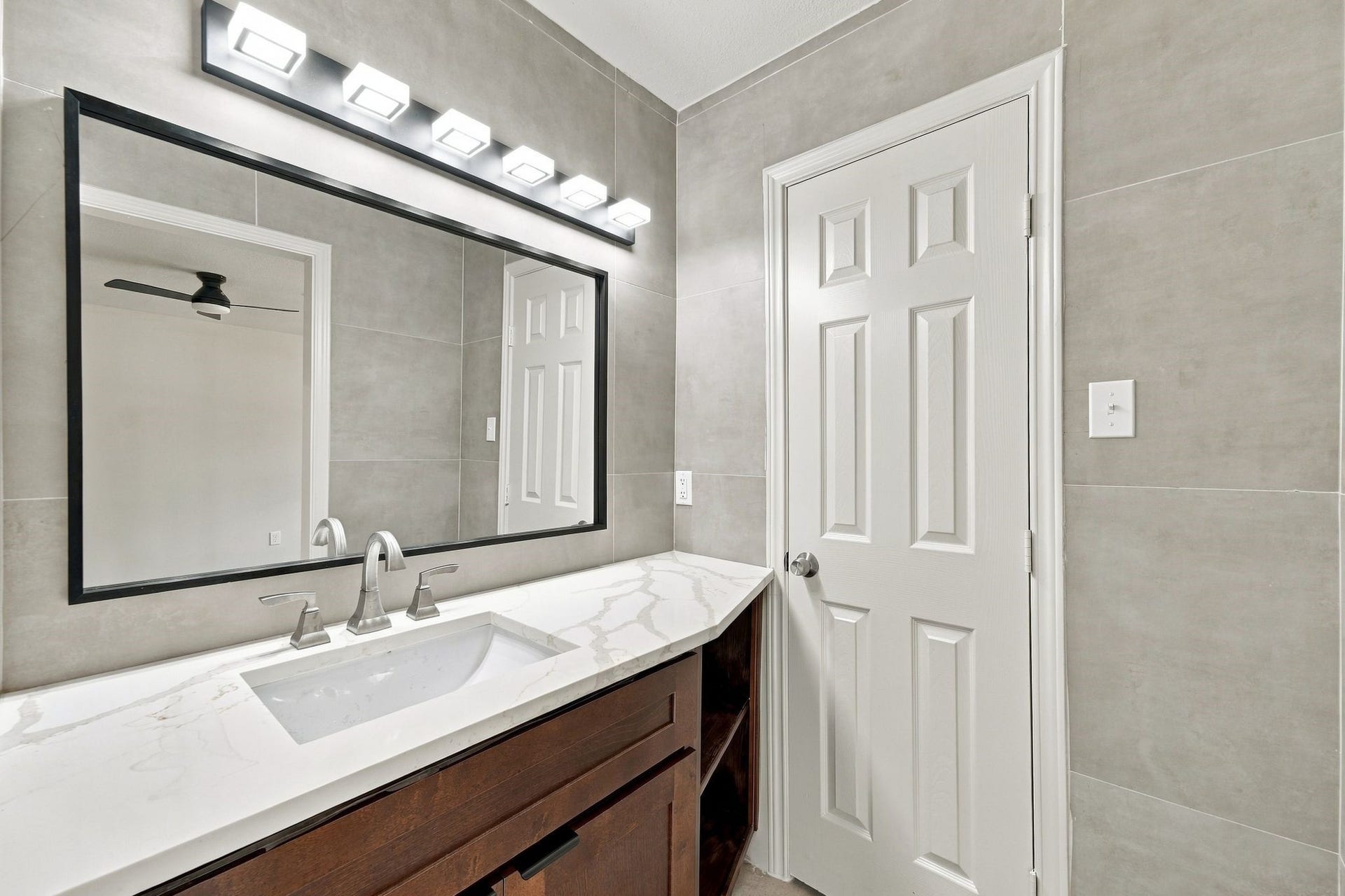 2526 Rambling Brook Drive, Spring, TX 77373 MASTER BATH
