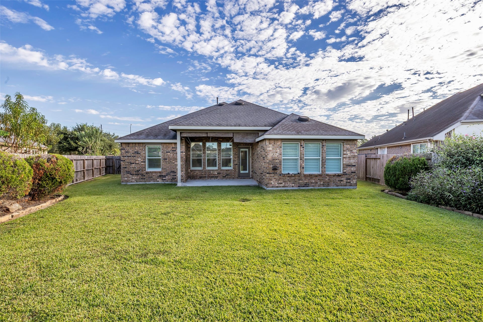3870 Enchanted Timbers Lane, Spring, TX 77386 Covered Back Patio