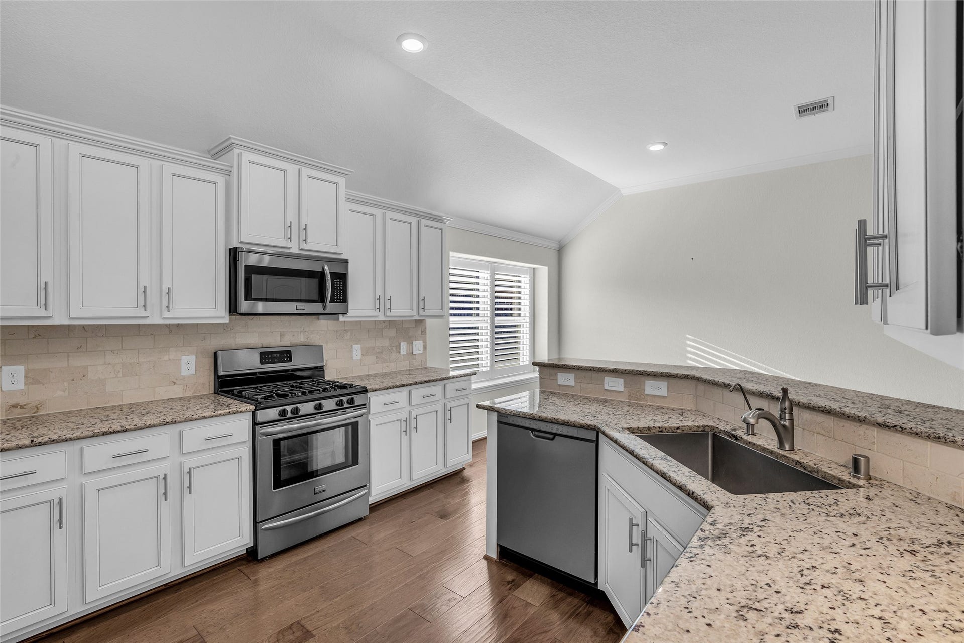 3870 Enchanted Timbers Lane, Spring, TX 77386 3870 Enchanted Timbers Lane, Spring, TX 77386