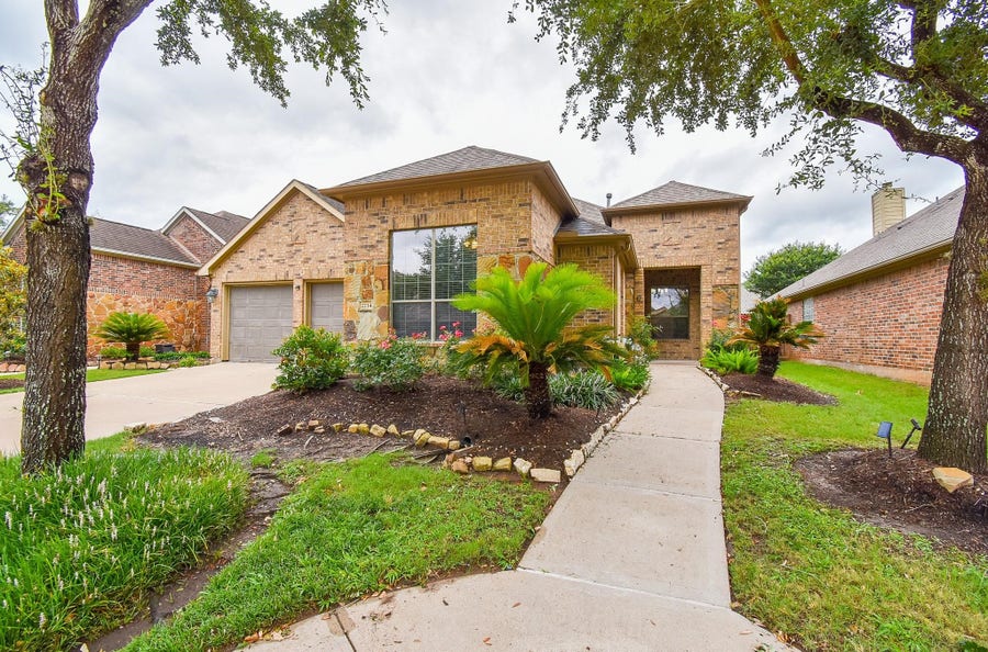 Property photo for 2214 Ascot Lane, Sugar Land, TX