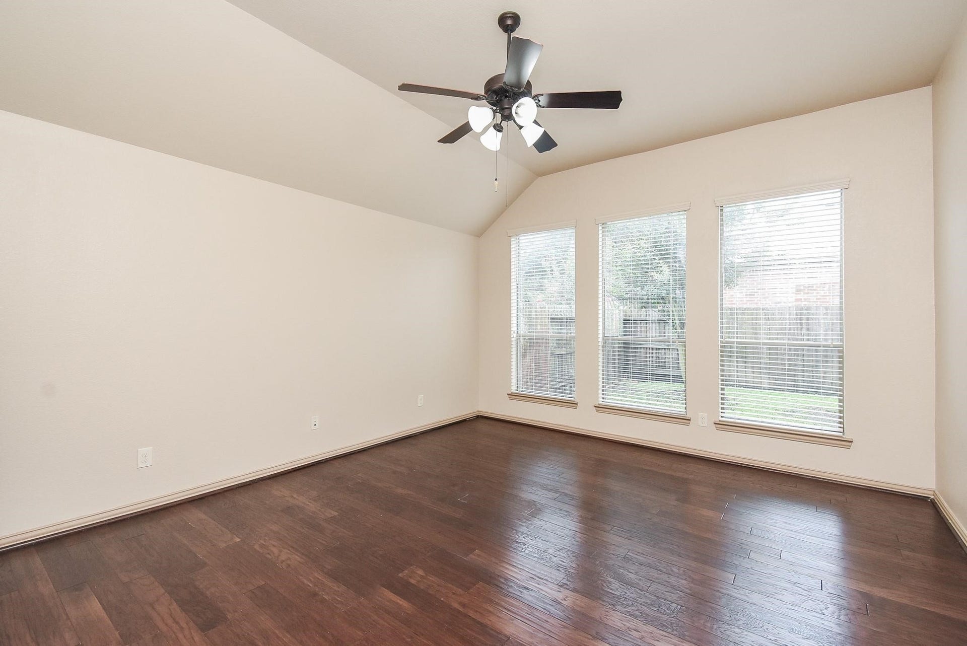 2214 Ascot Lane, Sugar Land, TX 77479