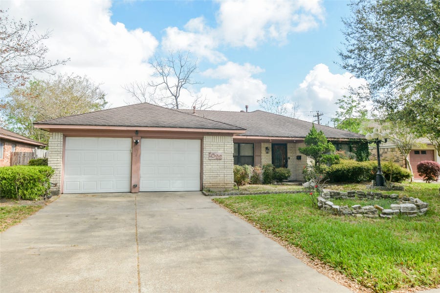 Property photo for 1022 Saddle Rock Drive, Houston, TX