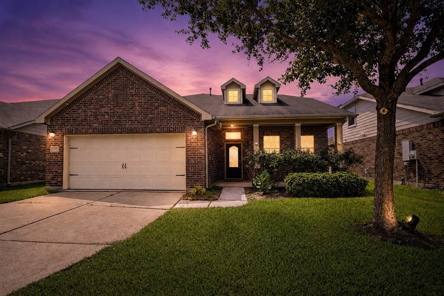 Property photo for 11922 Harristown Dr, Houston, TX