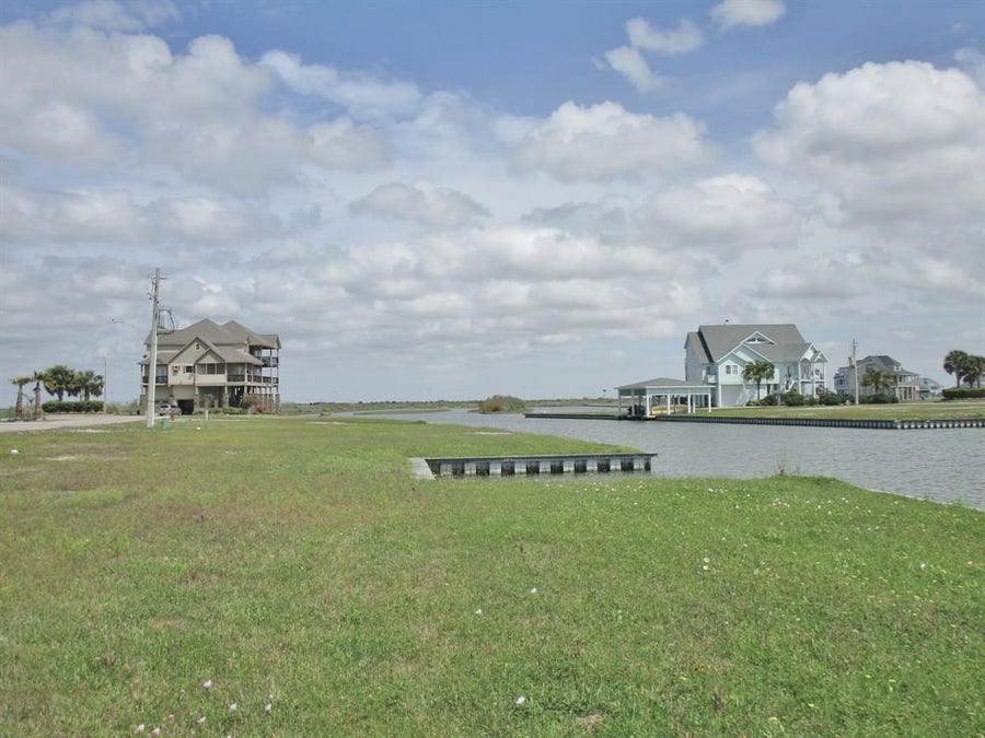 Property photo for 13 Saddlebunch, Hitchcock, TX