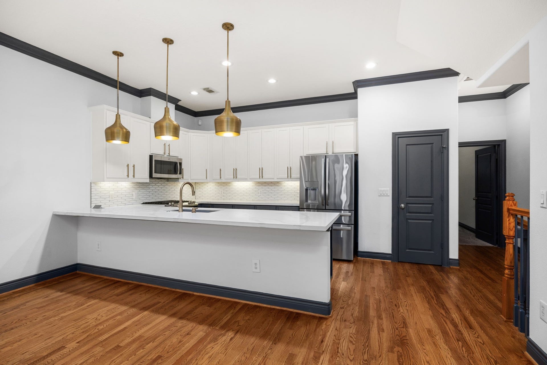 1119 Saint Charles Street, Houston, TX 77003 1119 Saint Charles Street, Houston, TX 77003