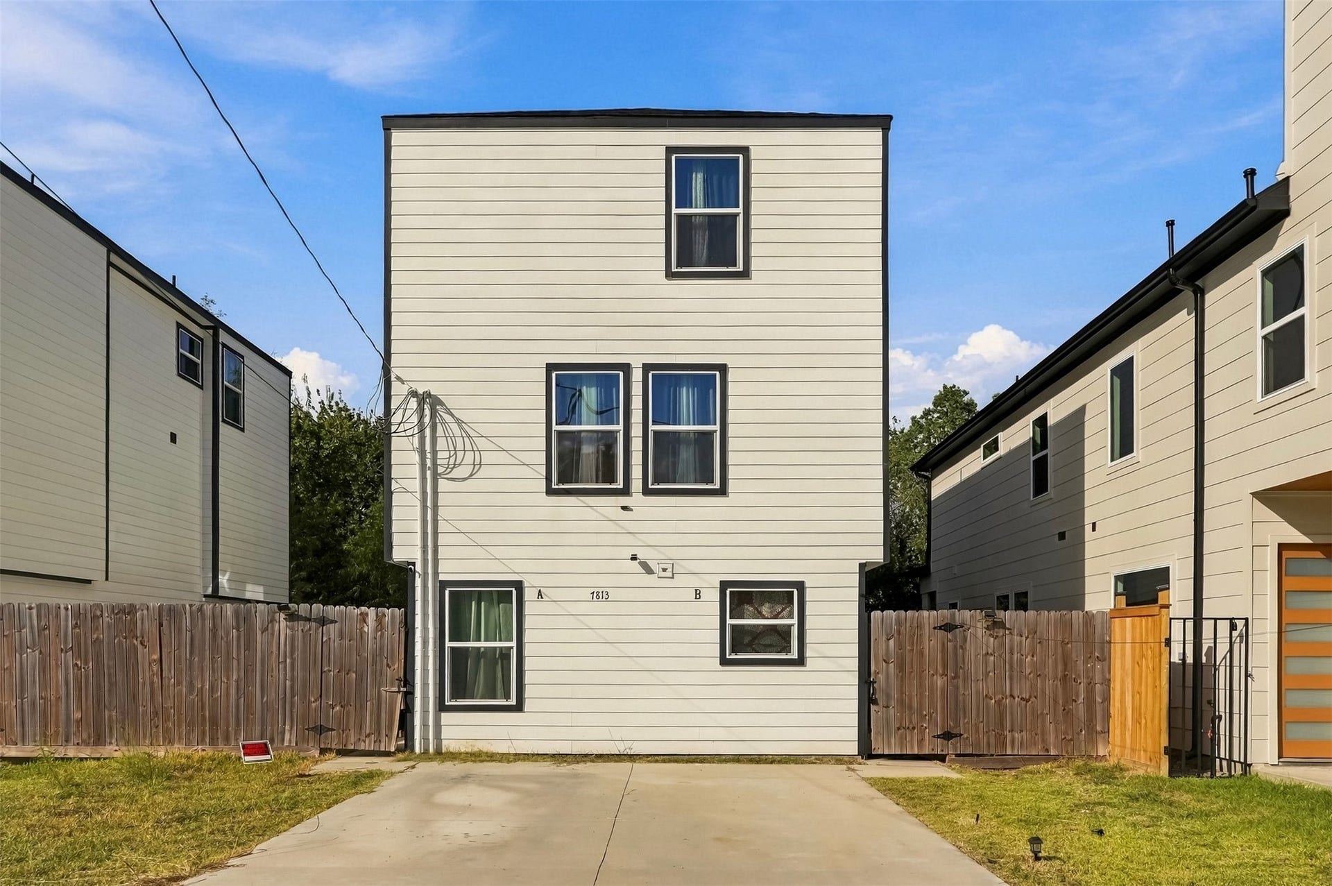 7813 Sandy Street, #B, Houston, TX 77028