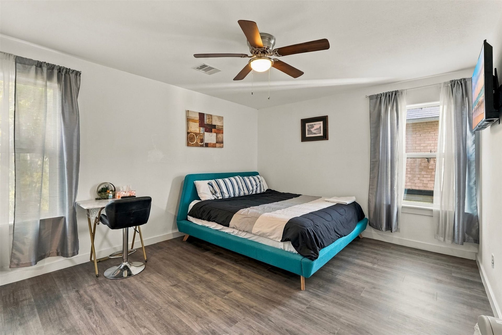 7813 Sandy Street, #B, Houston, TX 77028