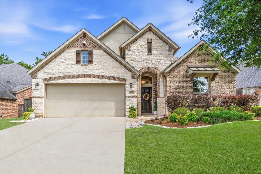 Property photo for 162 Climbing Oaks Place, Montgomery, TX