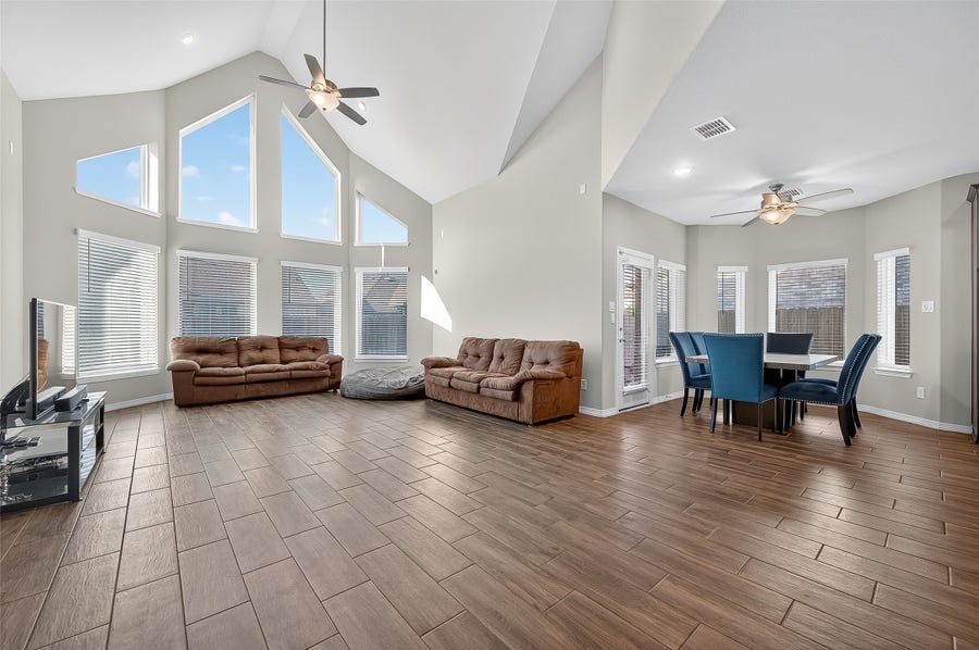 Property photo for 1122 Vidalia Onion Drive, Richmond, TX