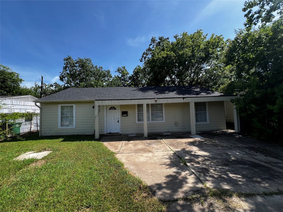 Property photo for 5406 Lyndhurst Drive, Houston, TX
