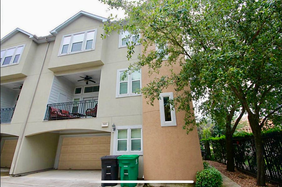 Property photo for 920 W 26th Street, Houston, TX