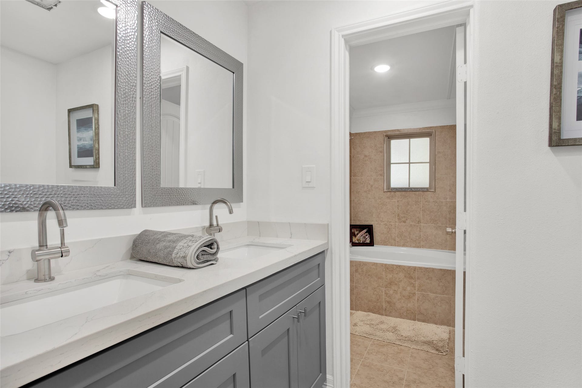 3204 Hoover Street, La Marque, TX 77568 3204 Hoover Street, La Marque, TX 77568