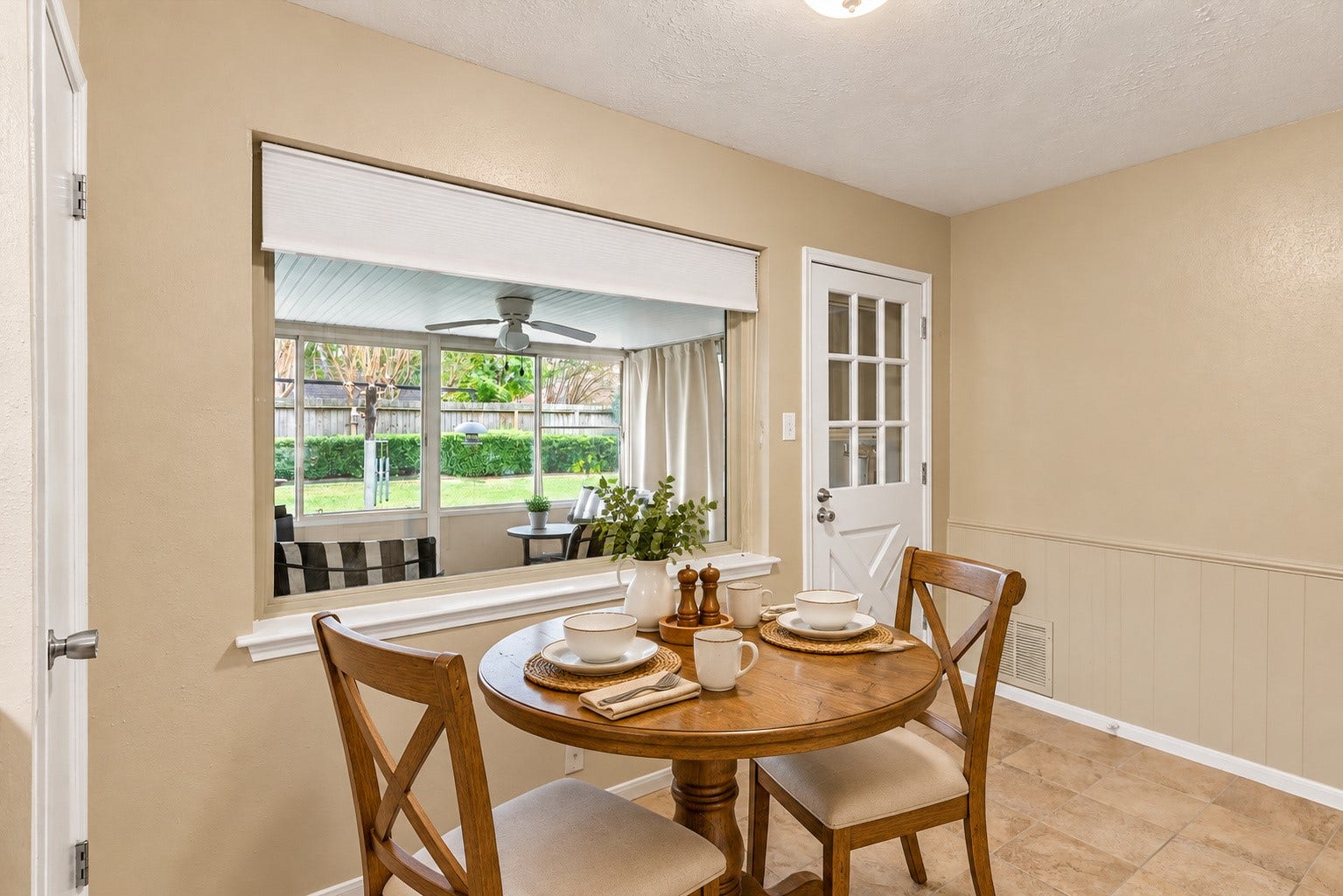 22711 Goldstone Drive, Katy, TX 77450 The breakfast area has been virtually staged.