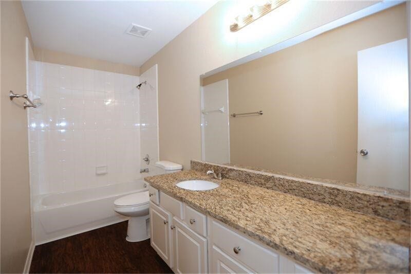 3126 Richland Spring Lane, Sugar Land, TX 77479 Secondry Bath Room