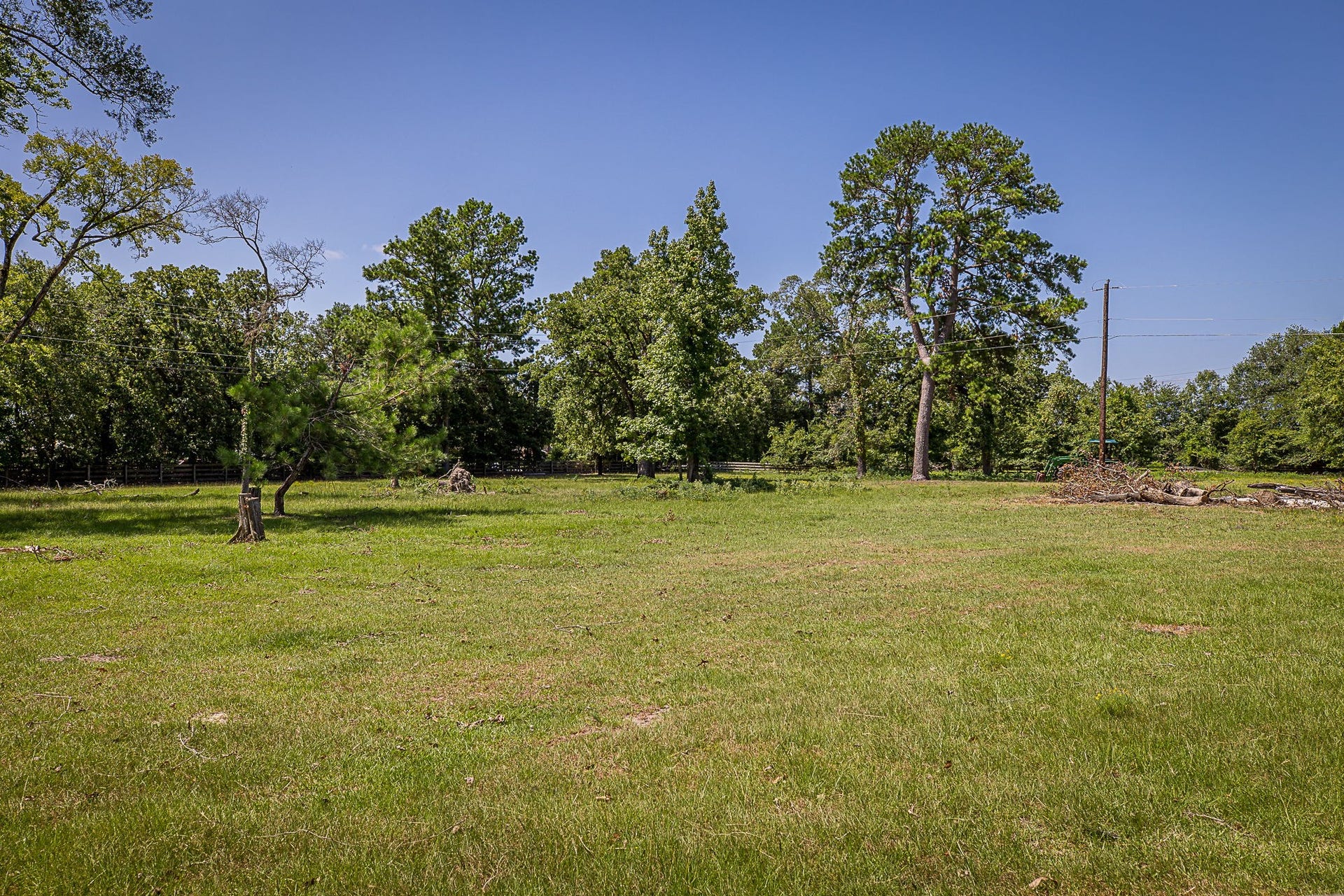 26298 Hwy 105, Montgomery, TX 77356 26298 Hwy 105, Montgomery, TX 77356