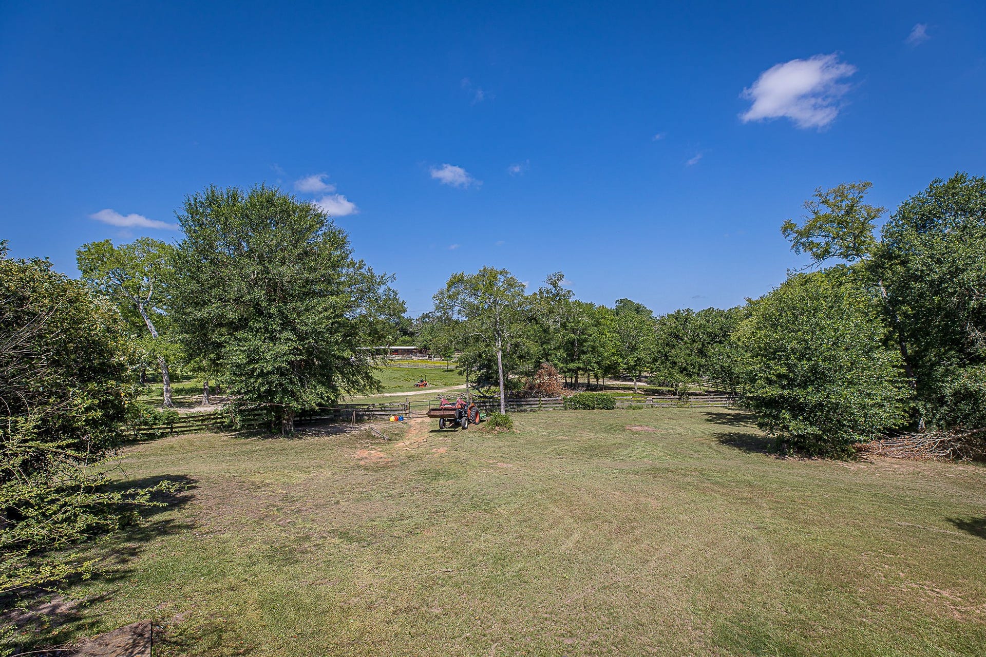 26298 Hwy 105, Montgomery, TX 77356 26298 Hwy 105, Montgomery, TX 77356
