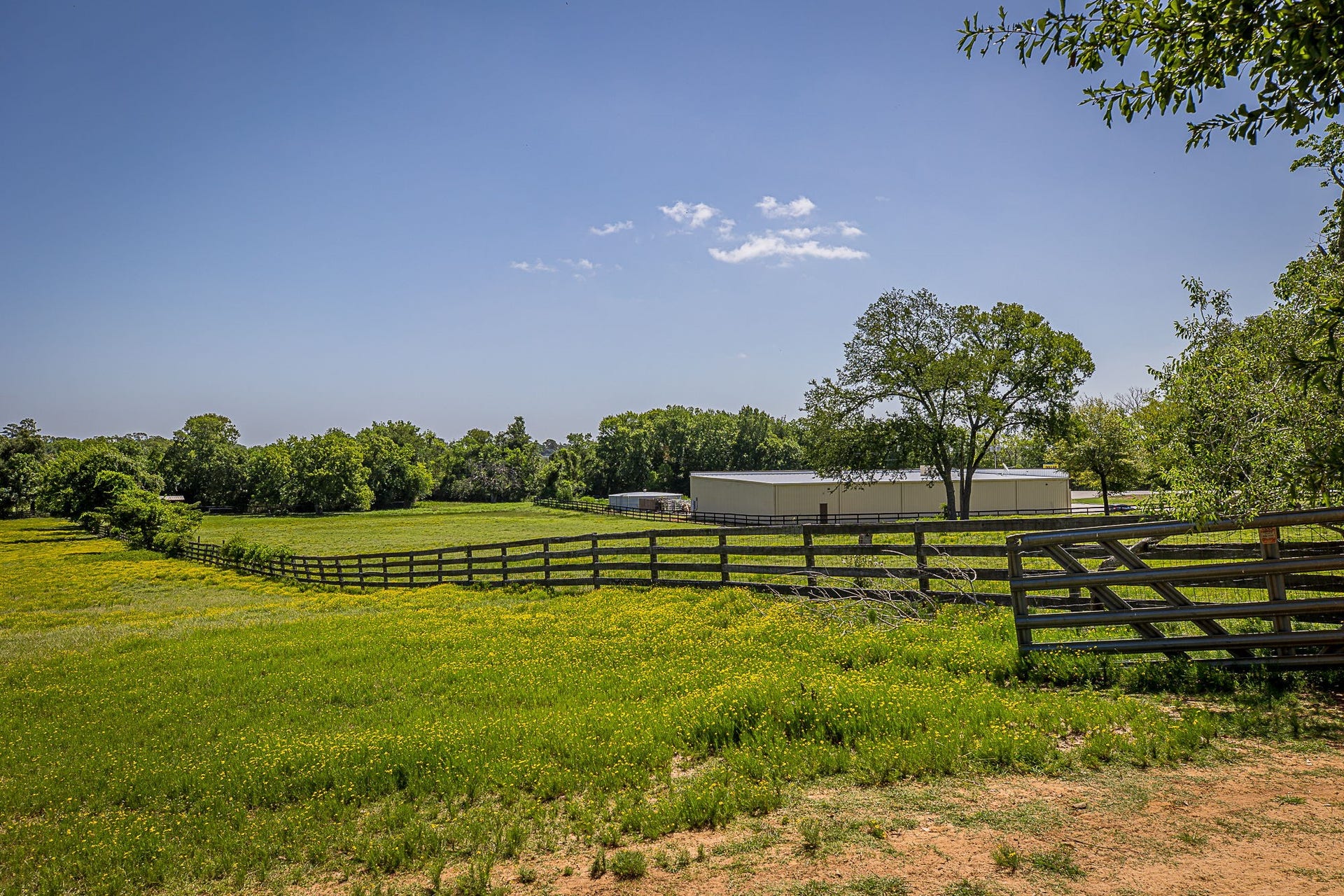 26298 Hwy 105, Montgomery, TX 77356 26298 Hwy 105, Montgomery, TX 77356
