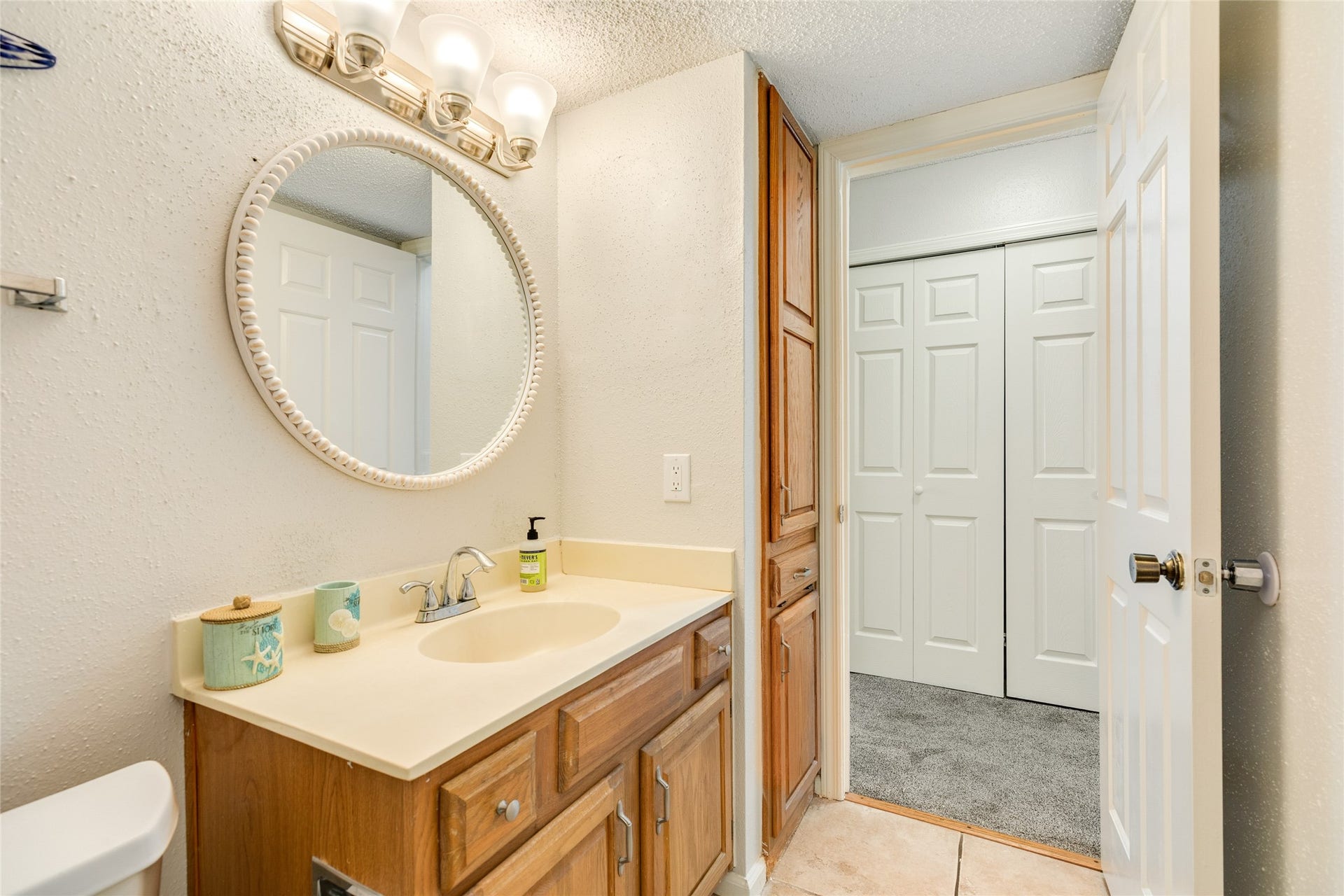 9D Dana Drive, Galveston, TX 77554 9D Dana Drive, Galveston, TX 77554