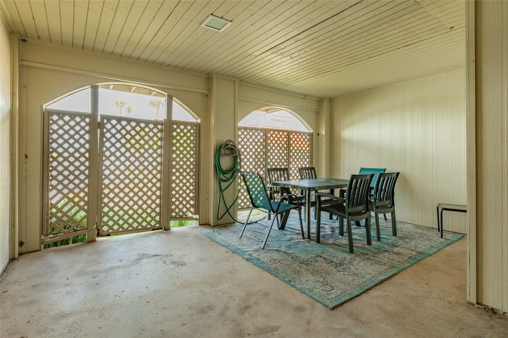 9D Dana Drive, Galveston, TX 77554 9D Dana Drive, Galveston, TX 77554