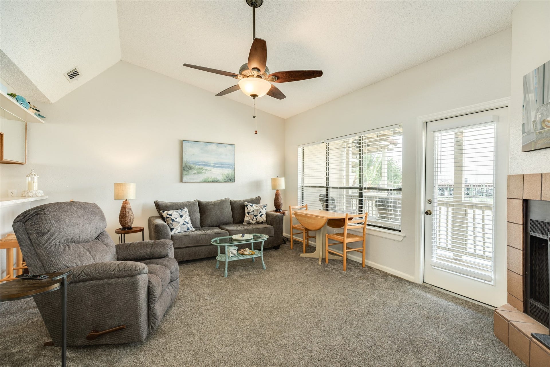 9D Dana Drive, Galveston, TX 77554 9D Dana Drive, Galveston, TX 77554