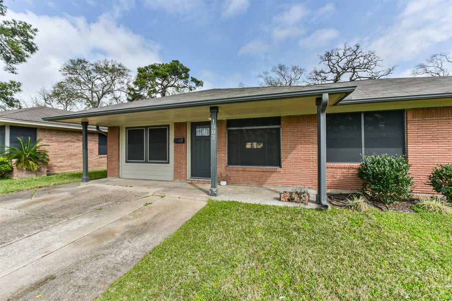 Property photo for 1502 Ansbury Drive, Houston, TX