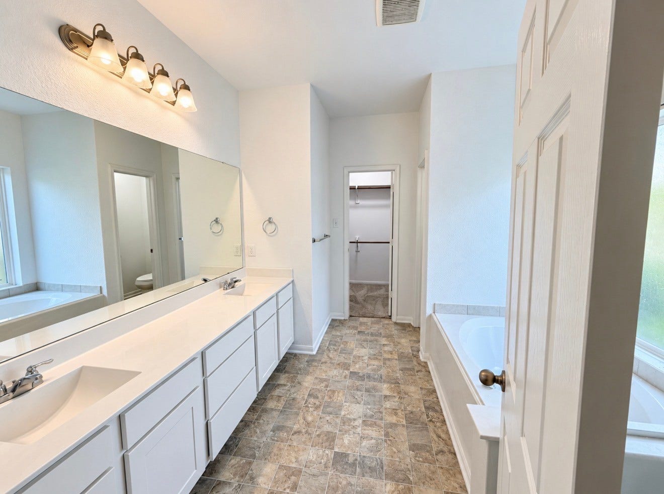 20926 Running Moon Trail, Humble, TX 77338 Master Bathroom