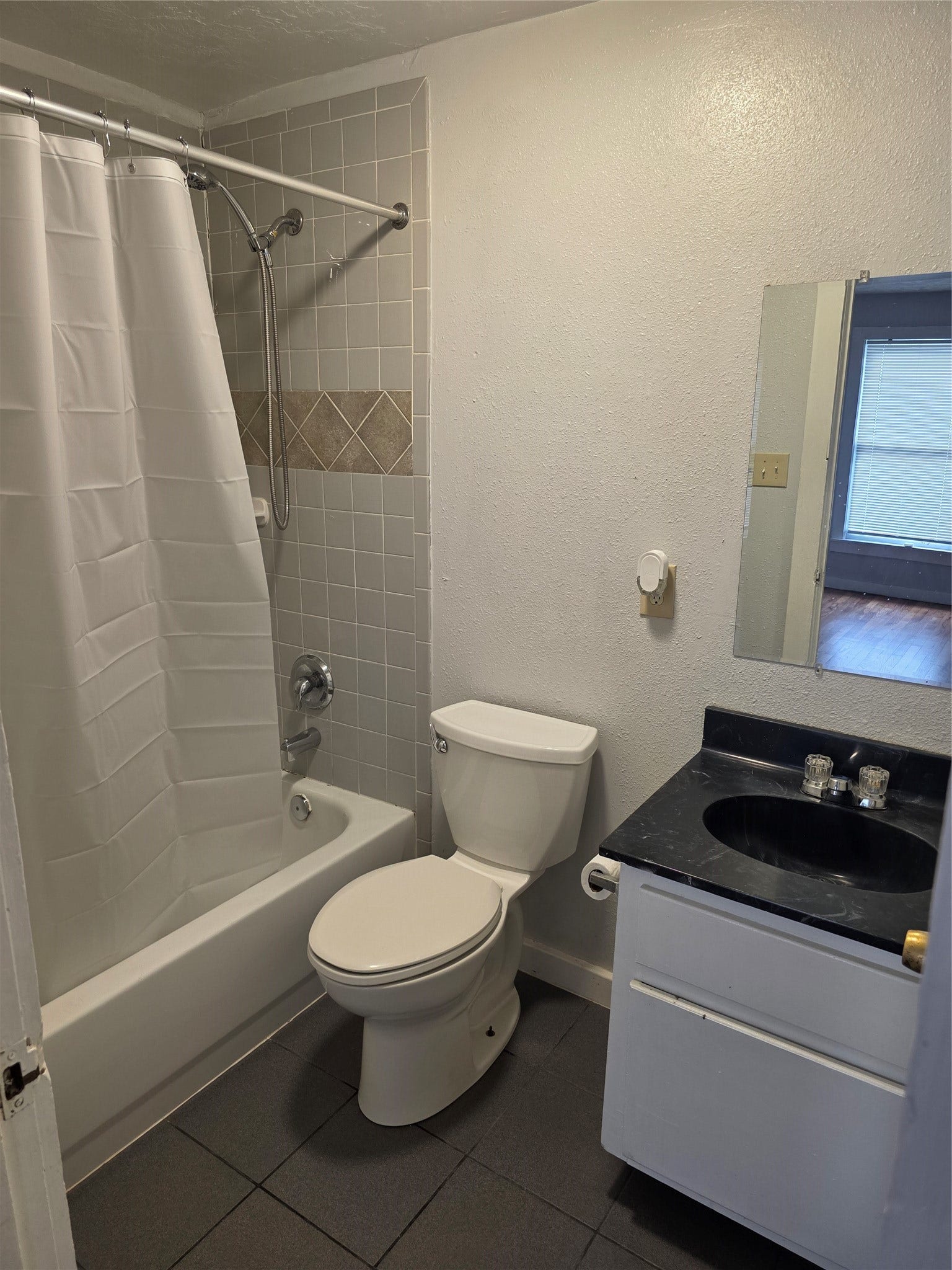 316 Frisco Street, Houston, TX 77022 316 Frisco Street, Houston, TX 77022