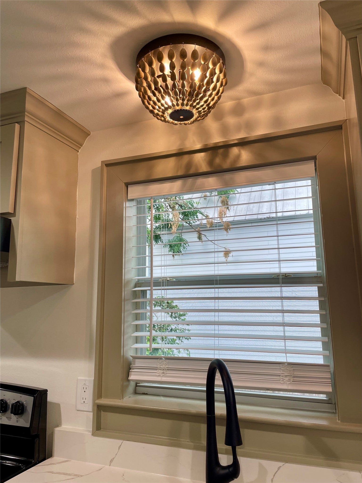 cool kitchen light!