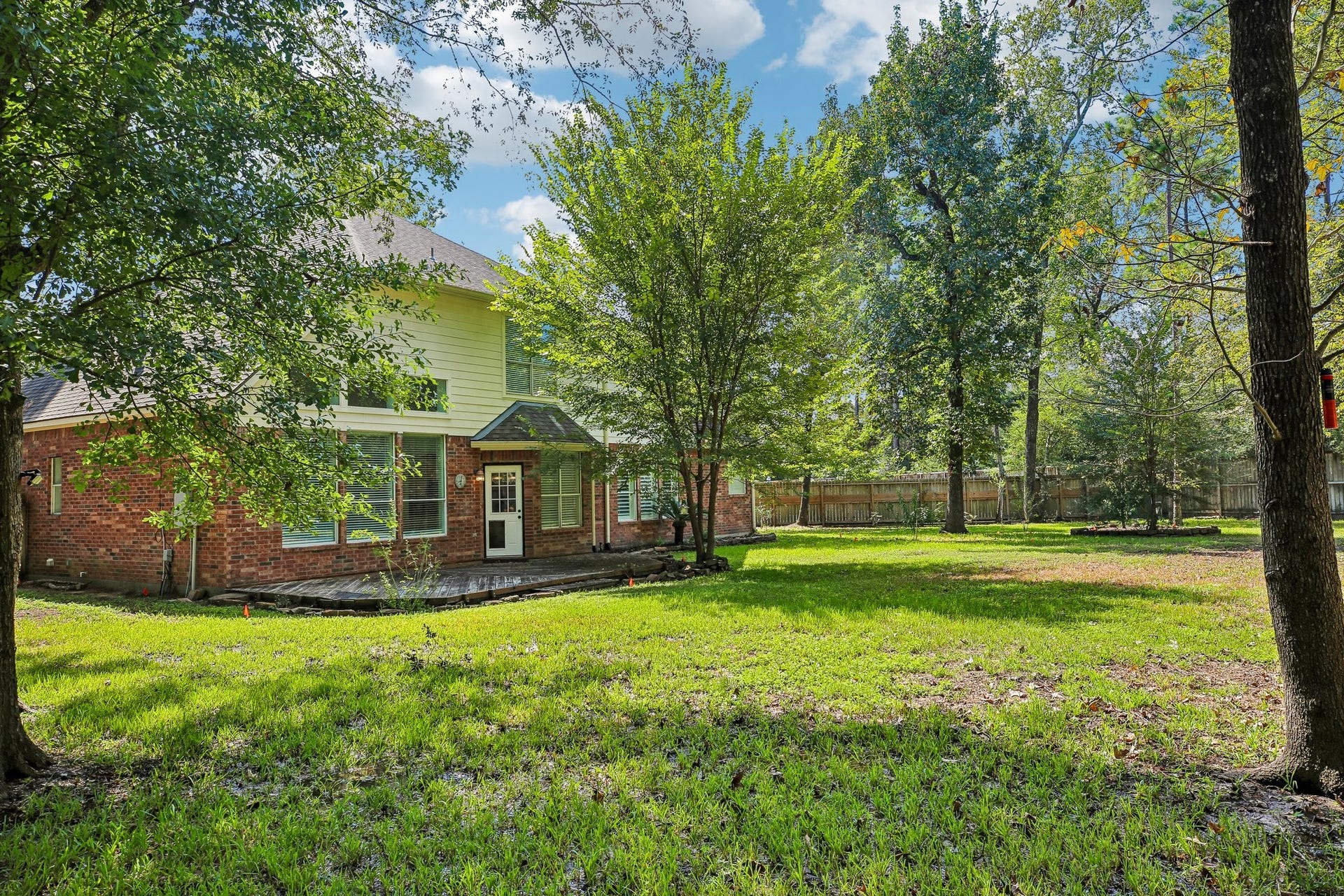 14 Guinevere Place, The Woodlands, TX 77384 14 Guinevere Place, The Woodlands, TX 77384