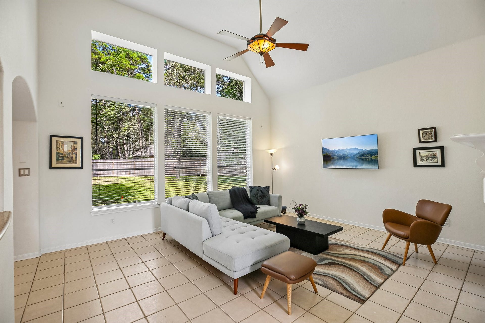 14 Guinevere Place, The Woodlands, TX 77384 14 Guinevere Place, The Woodlands, TX 77384