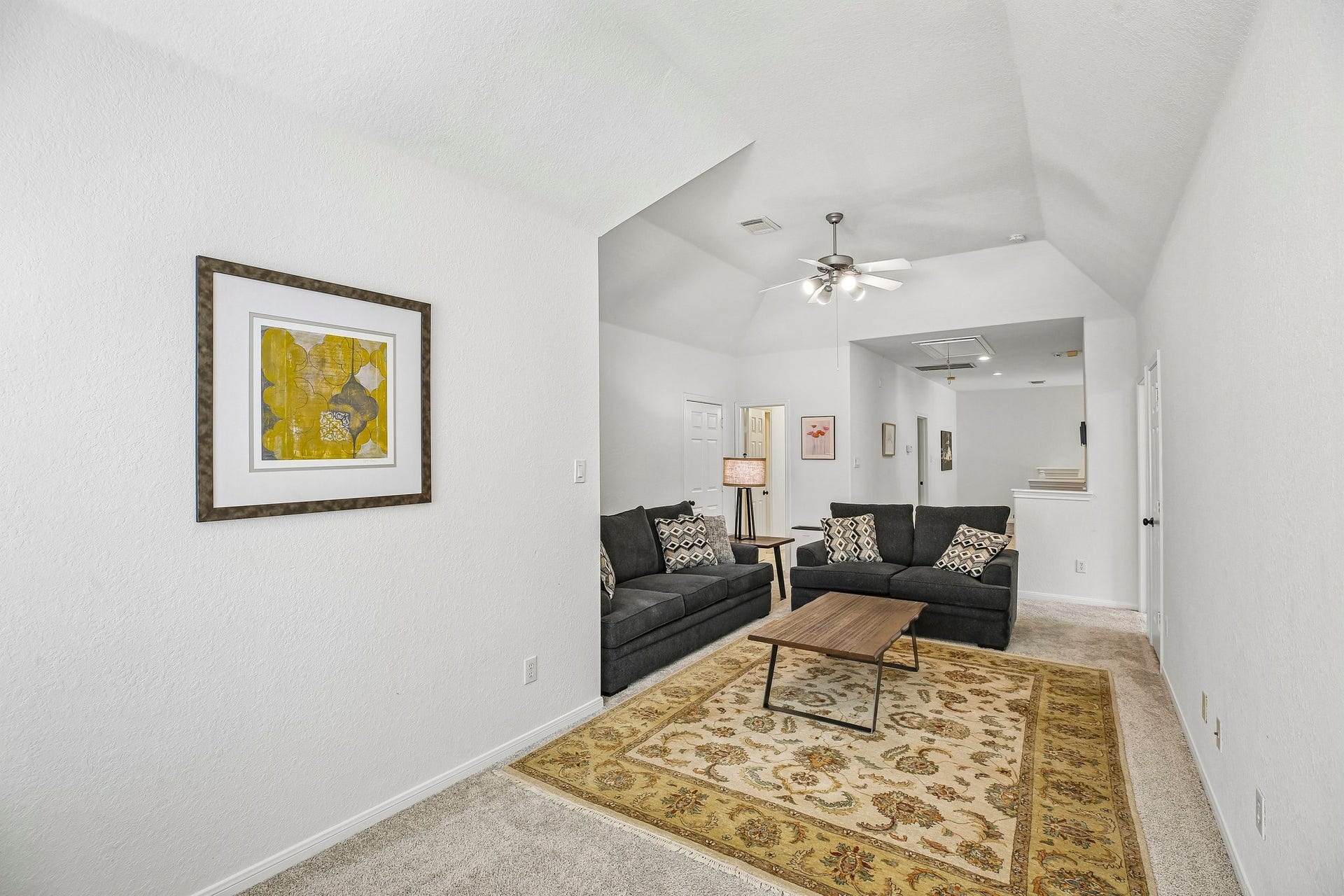 14 Guinevere Place, The Woodlands, TX 77384 14 Guinevere Place, The Woodlands, TX 77384