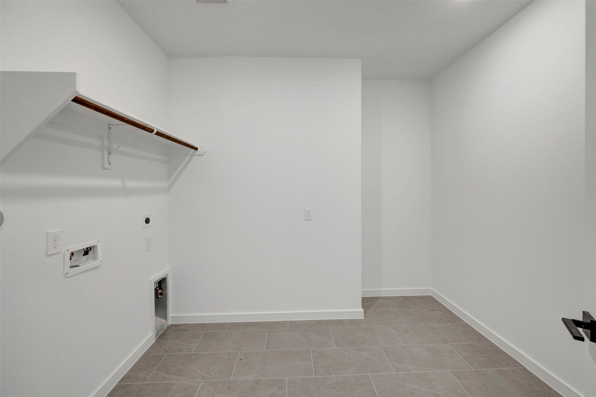 3018 Troubadour Drive, Crosby, TX 77532 Laundry room (*Photo not of actual home and used for illustration purposes only.)