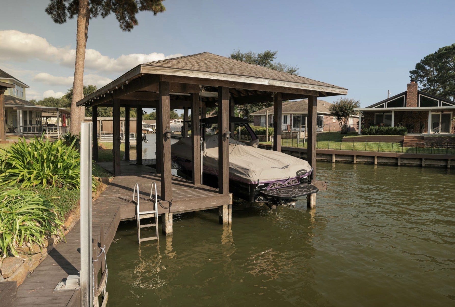 13103 Point Drive, Willis, TX 77318 13103 Point Drive, Willis, TX 77318