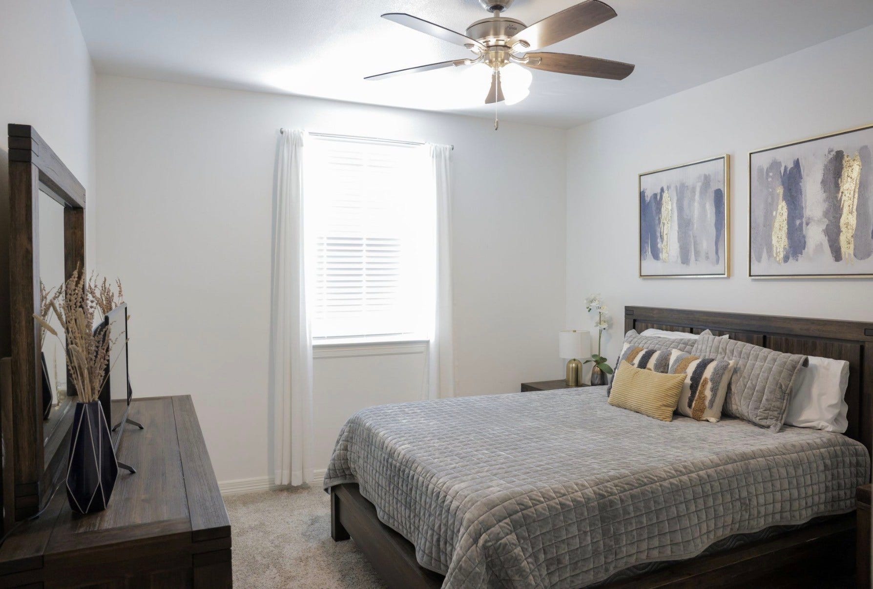 13103 Point Drive, Willis, TX 77318 Great size secondary bedroom!