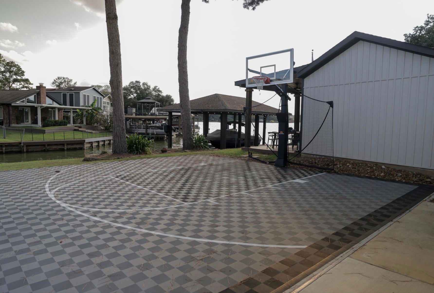 13103 Point Drive, Willis, TX 77318 Sports court!