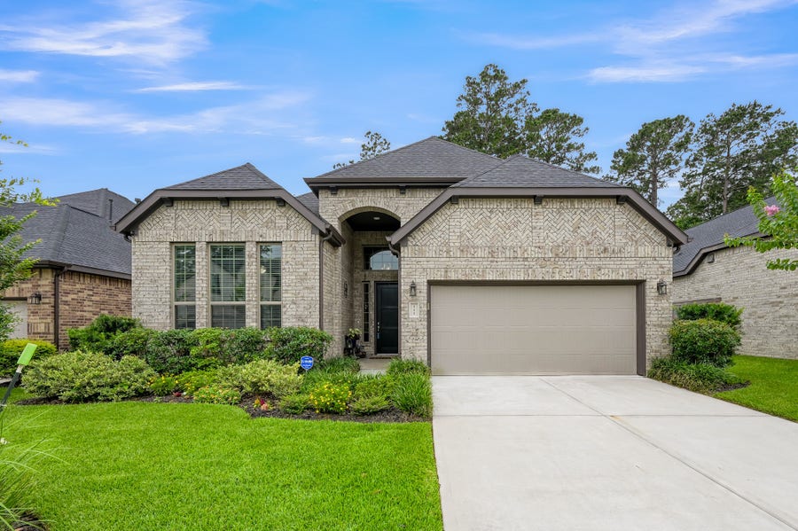 Property photo for 111 Yellow Perch Way, Conroe, TX