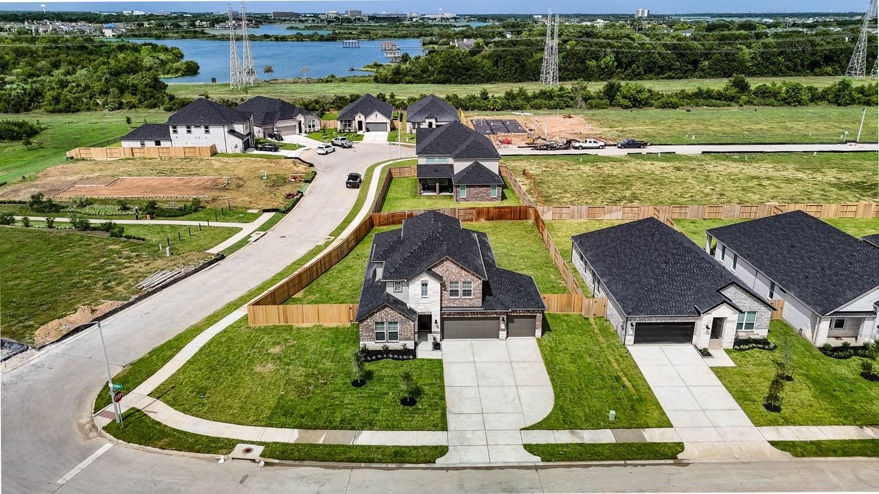 2305 Poseidon Street, League City, TX 77573 2305 Poseidon Street, League City, TX 77573