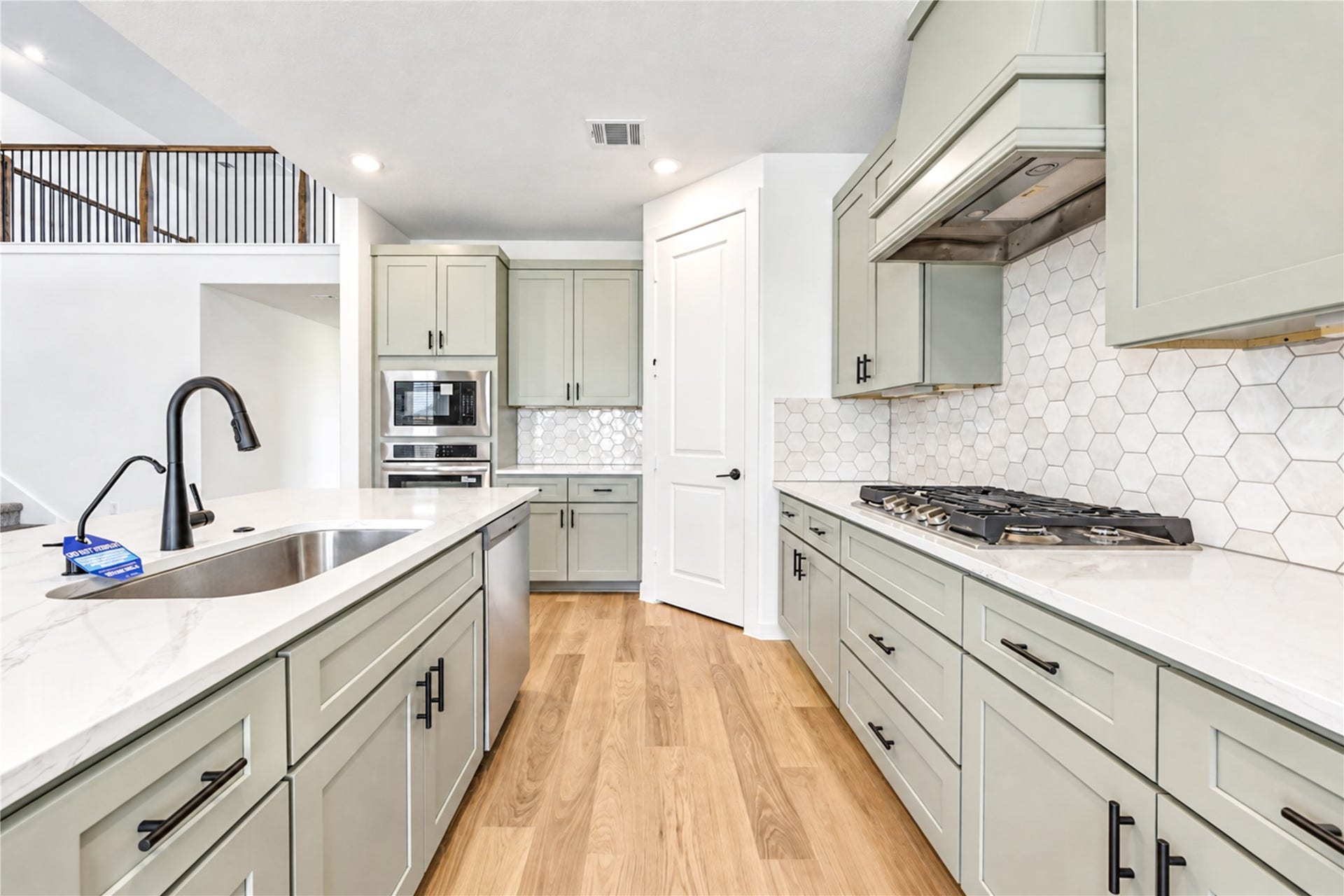 2305 Poseidon Street, League City, TX 77573 2305 Poseidon Street, League City, TX 77573