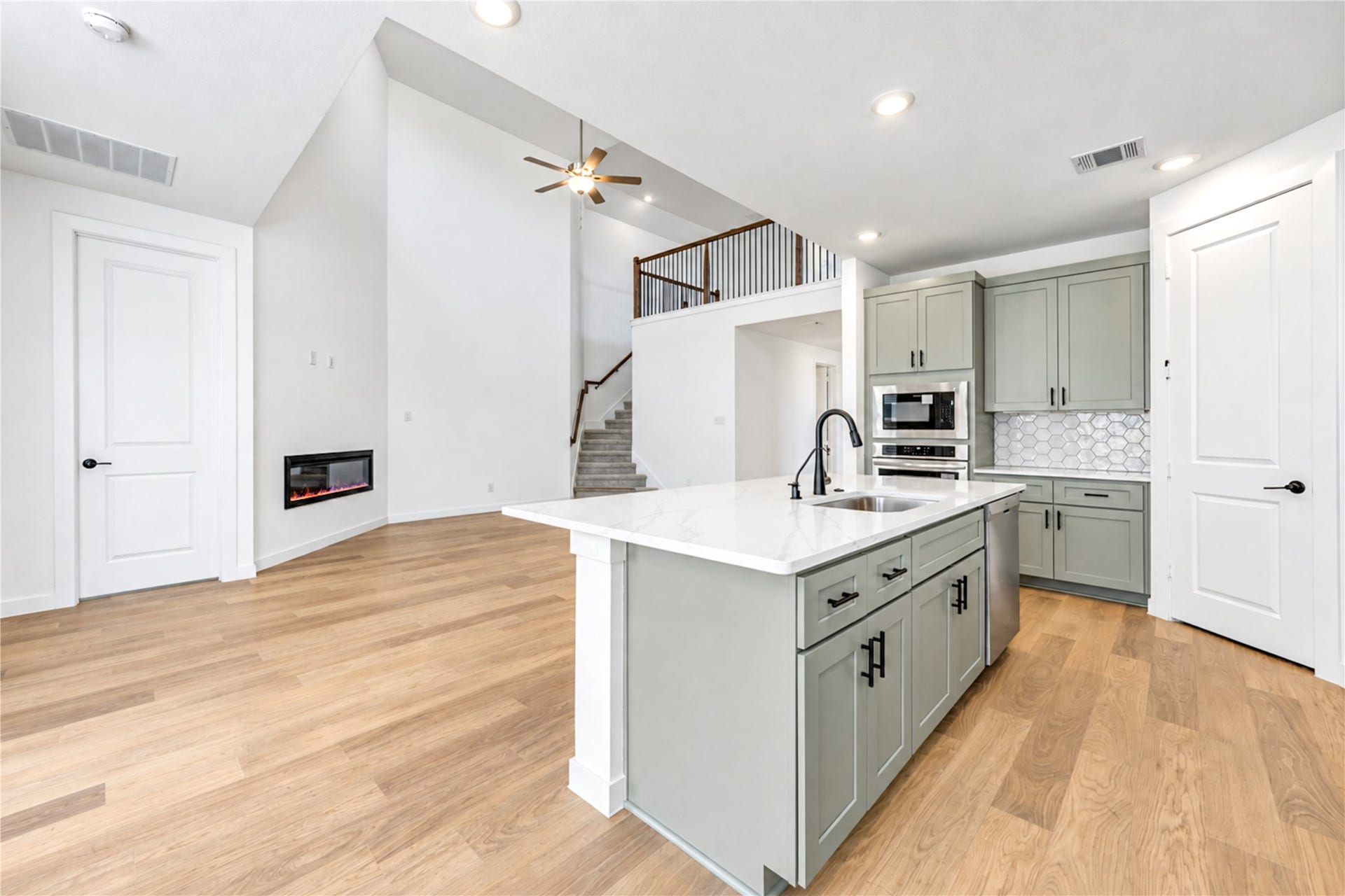 2305 Poseidon Street, League City, TX 77573 2305 Poseidon Street, League City, TX 77573